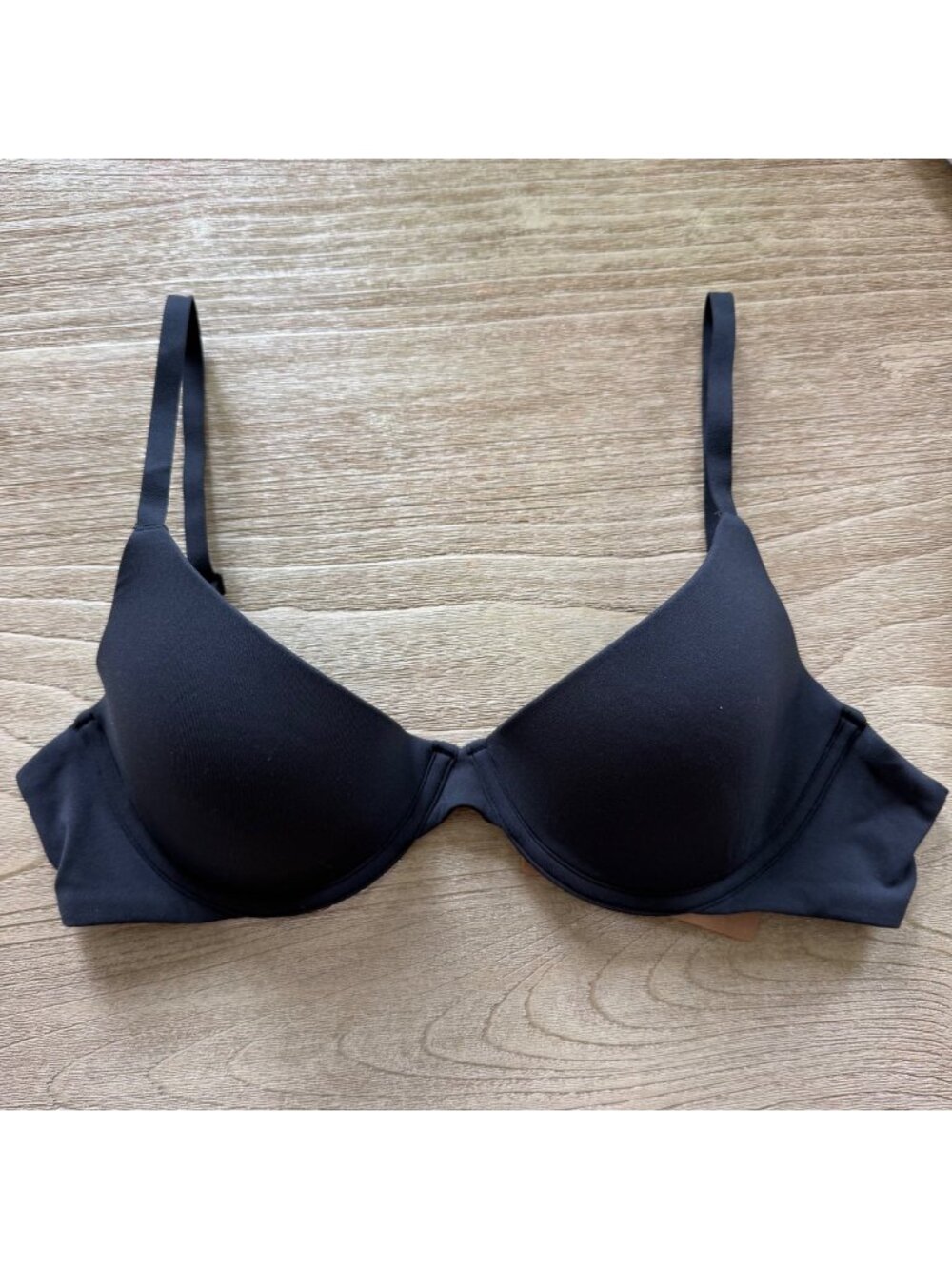 NWT SKIMS FITS EVERYBODY SCOOP PLUNGE BRA ONYX - 36A